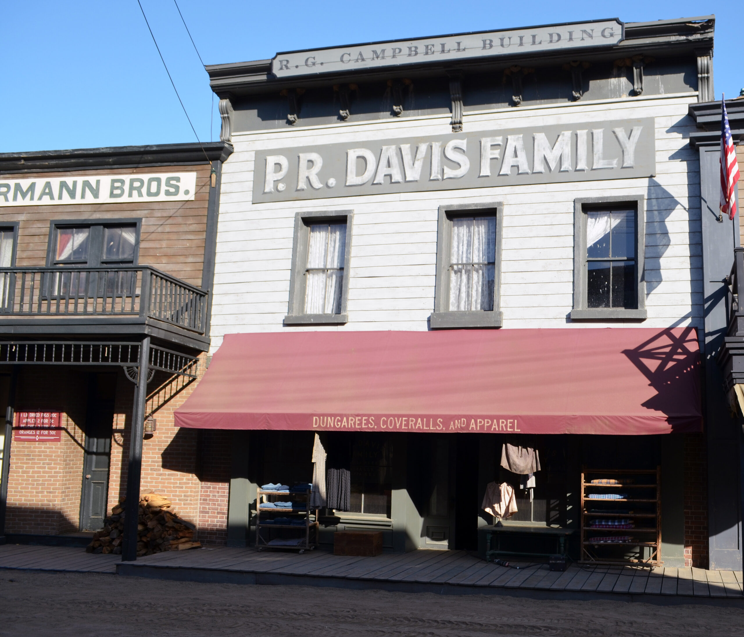 29ad1ffd-fe41-49ec-bb83-bac8579bc094